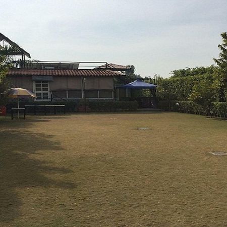 Ad Country Villa Noida Bagian luar foto